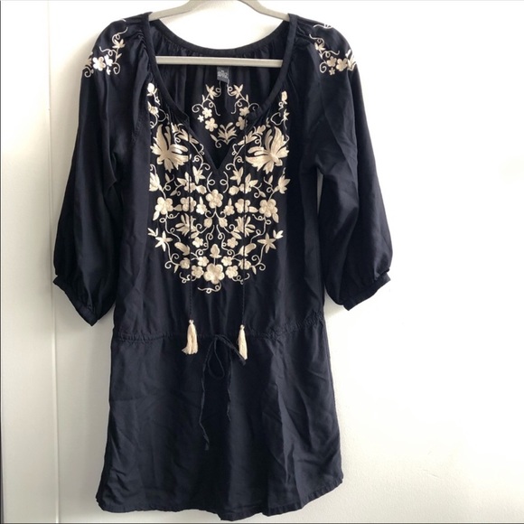 Lucky Brand Dresses & Skirts - Lucky 🍀 Embroidered Drop Waist Dress